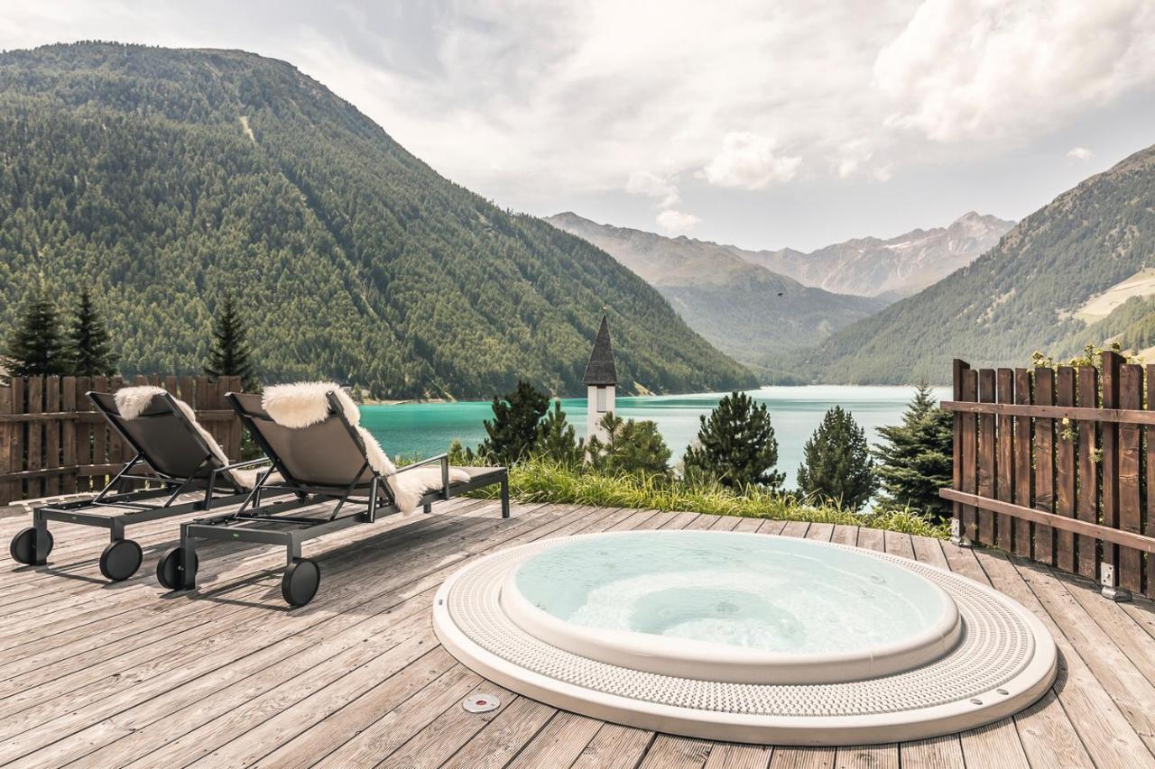 Hotel&Chalets Edelweiss Madonna  Buitenkant foto