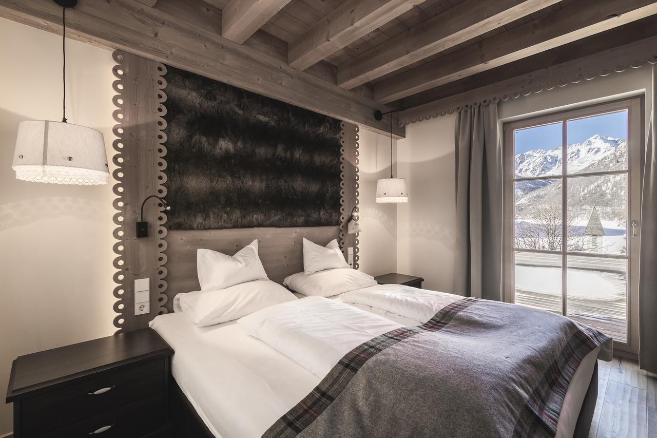 Hotel&Chalets Edelweiss Madonna  Buitenkant foto